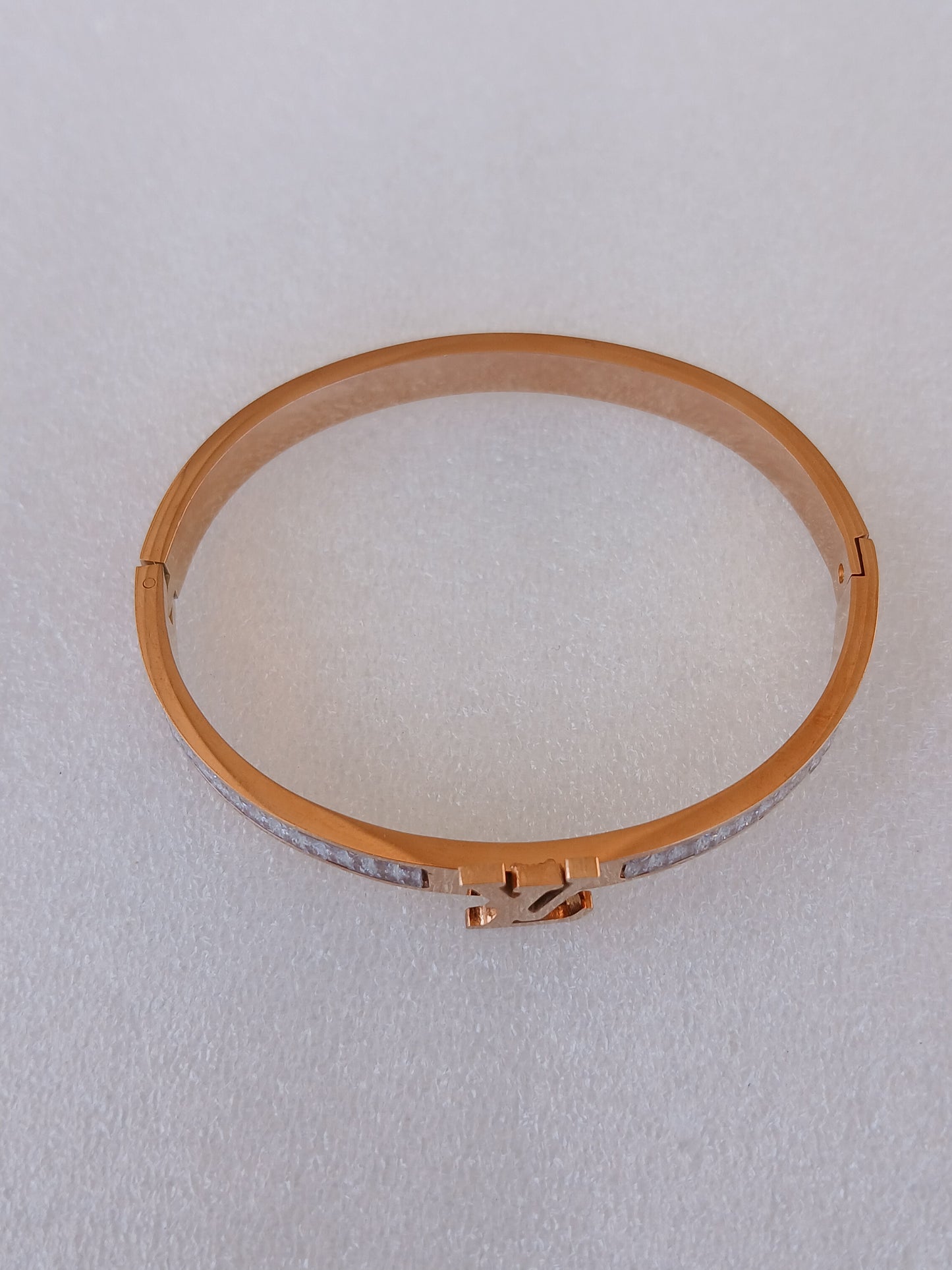 Clear stone bracelet