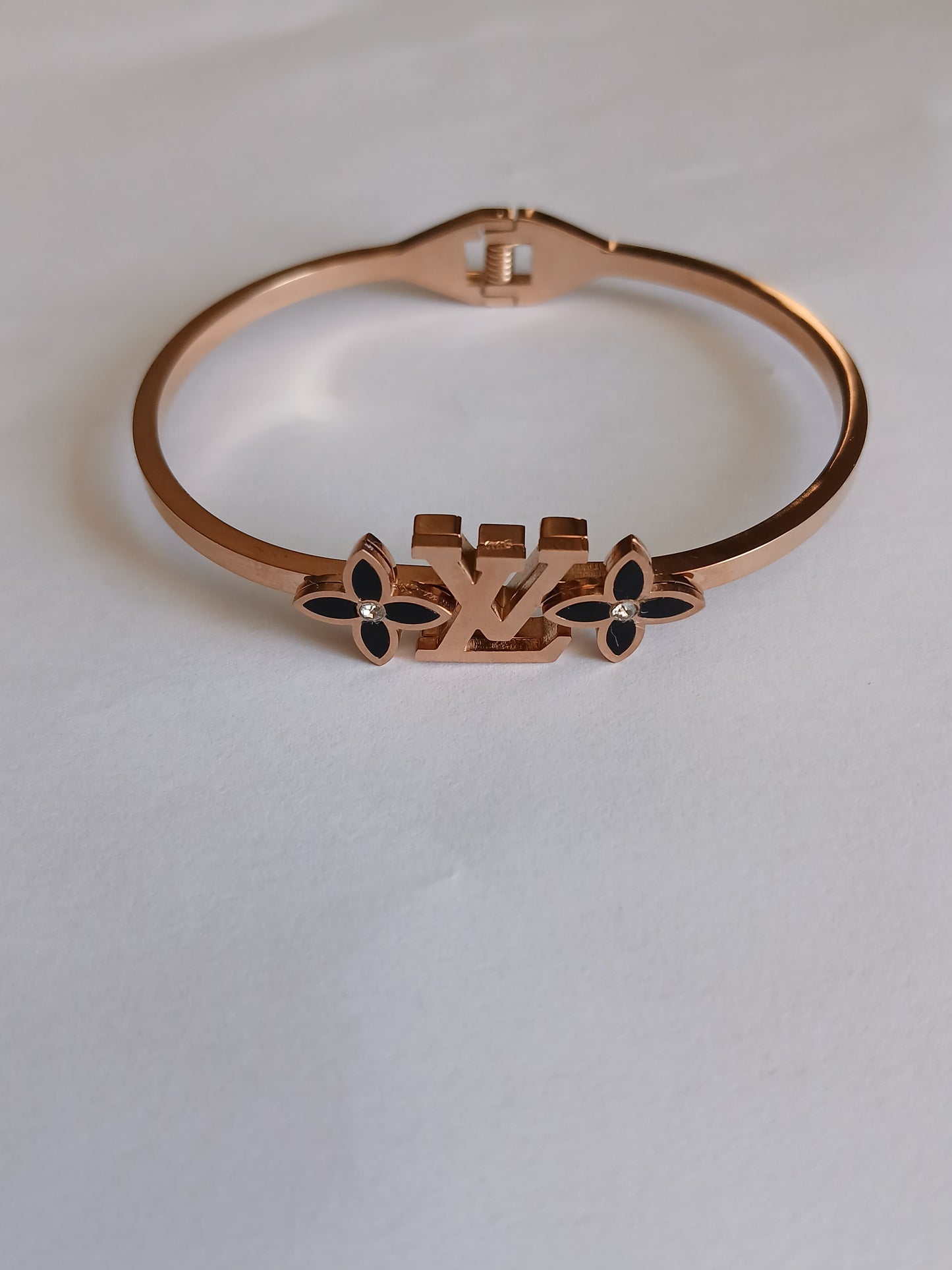 Black clover bracelet