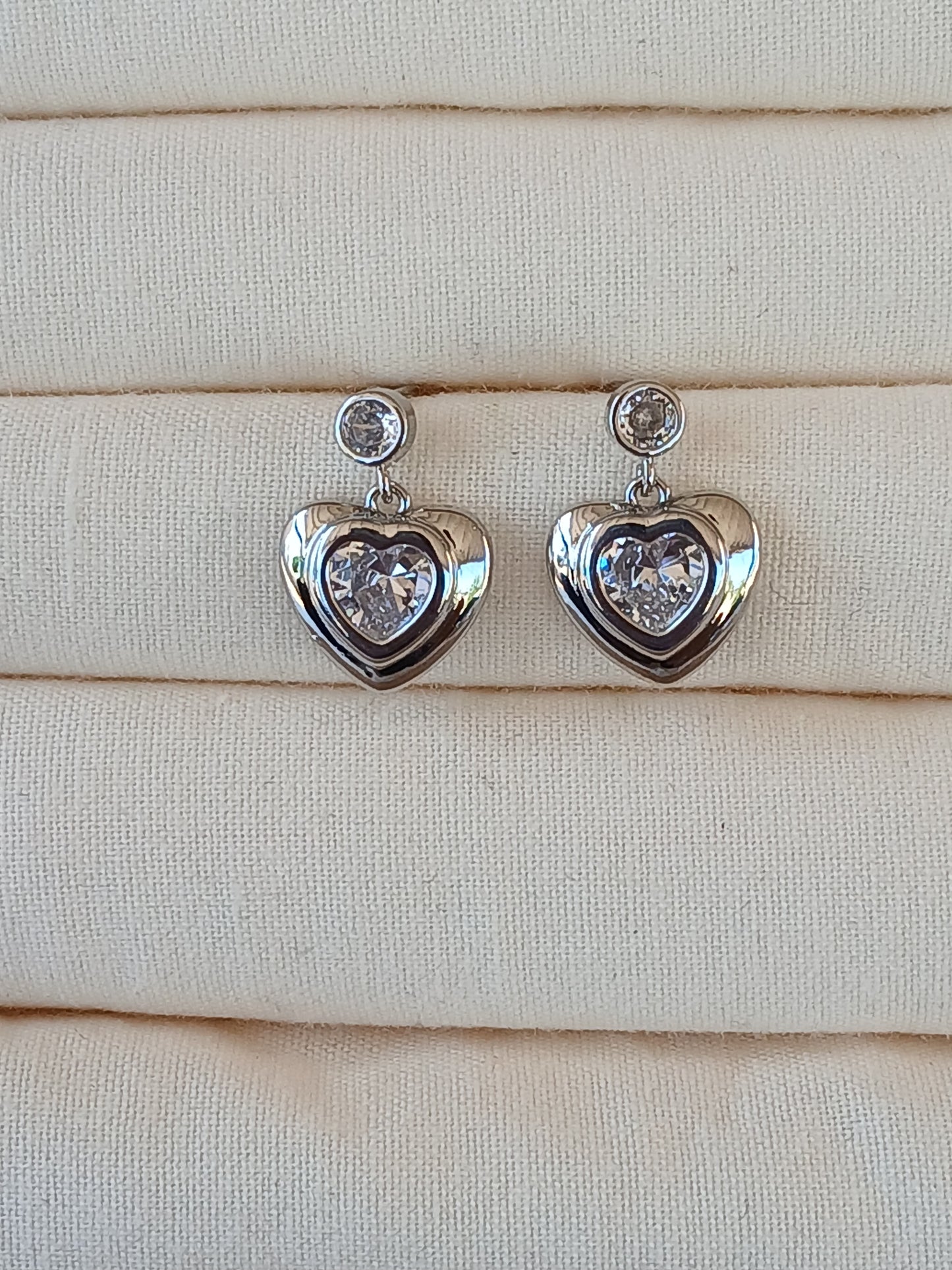 Heart Dangles Earring