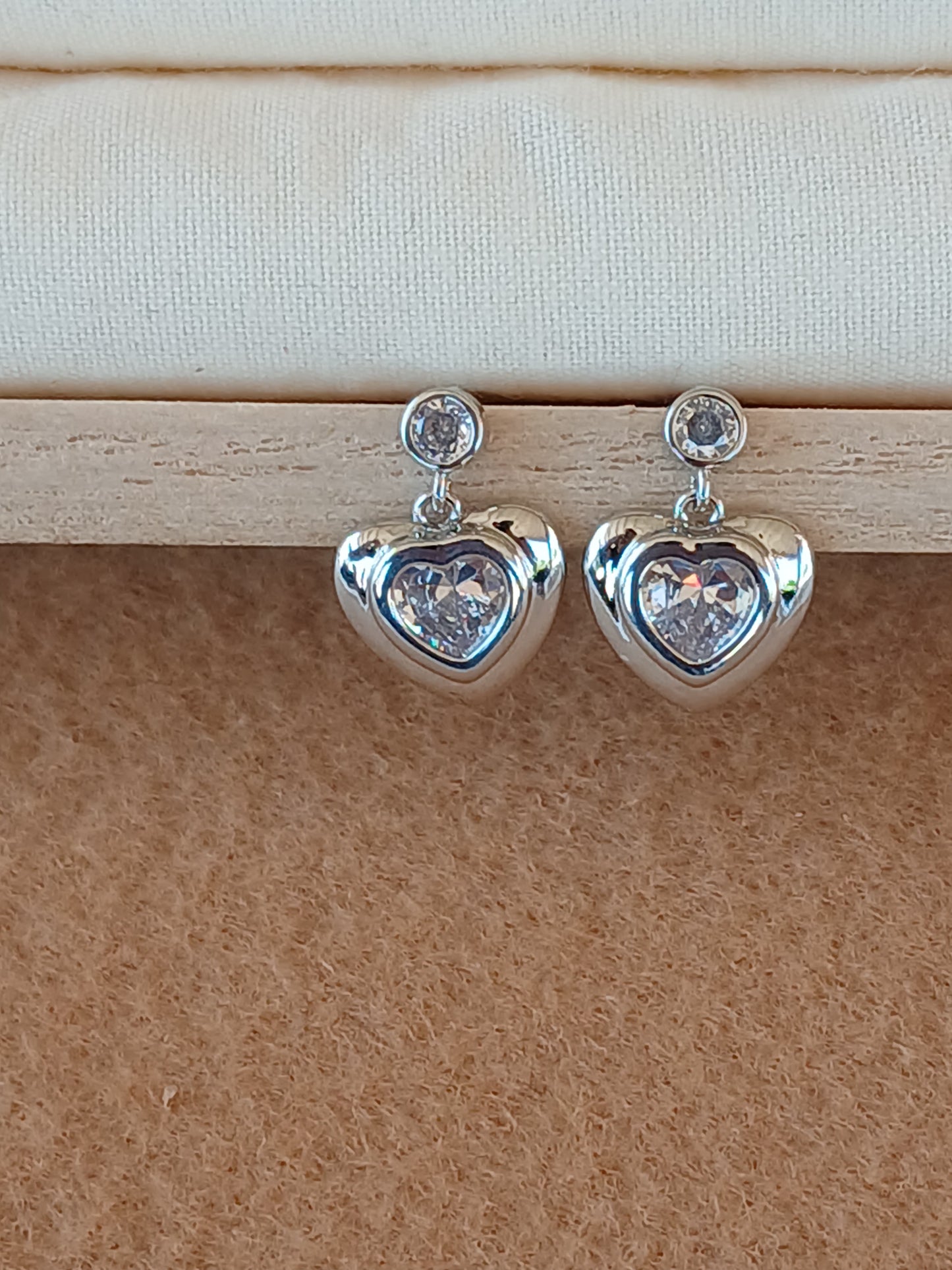 Heart Dangles Earring