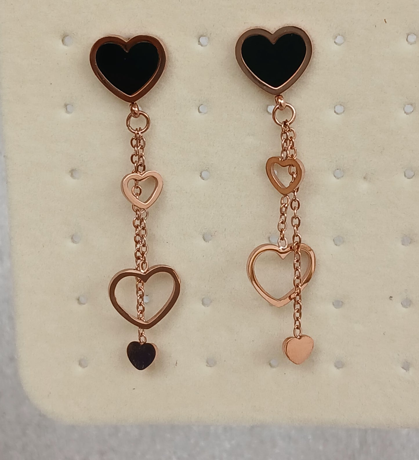 Heart Dane Earring