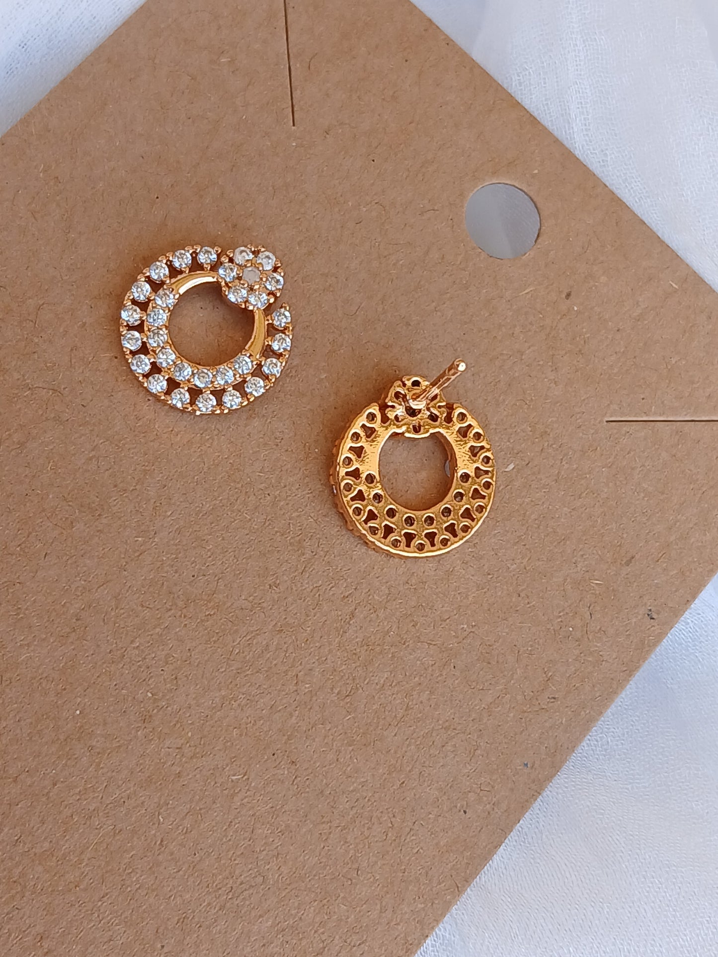 Round Stud Earring