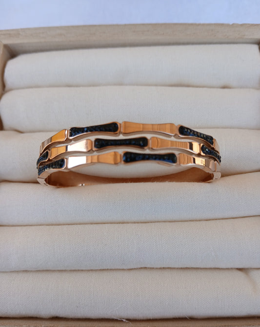 Rose gold stainless steel bracelet