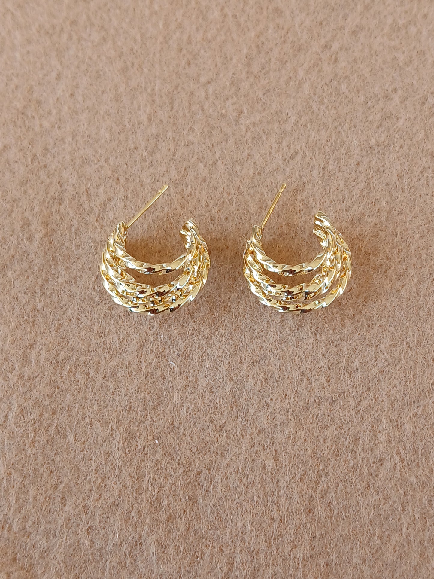 Five Twisted Band Hoops Earring |Gold