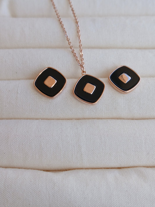 Rose gold square pendant set