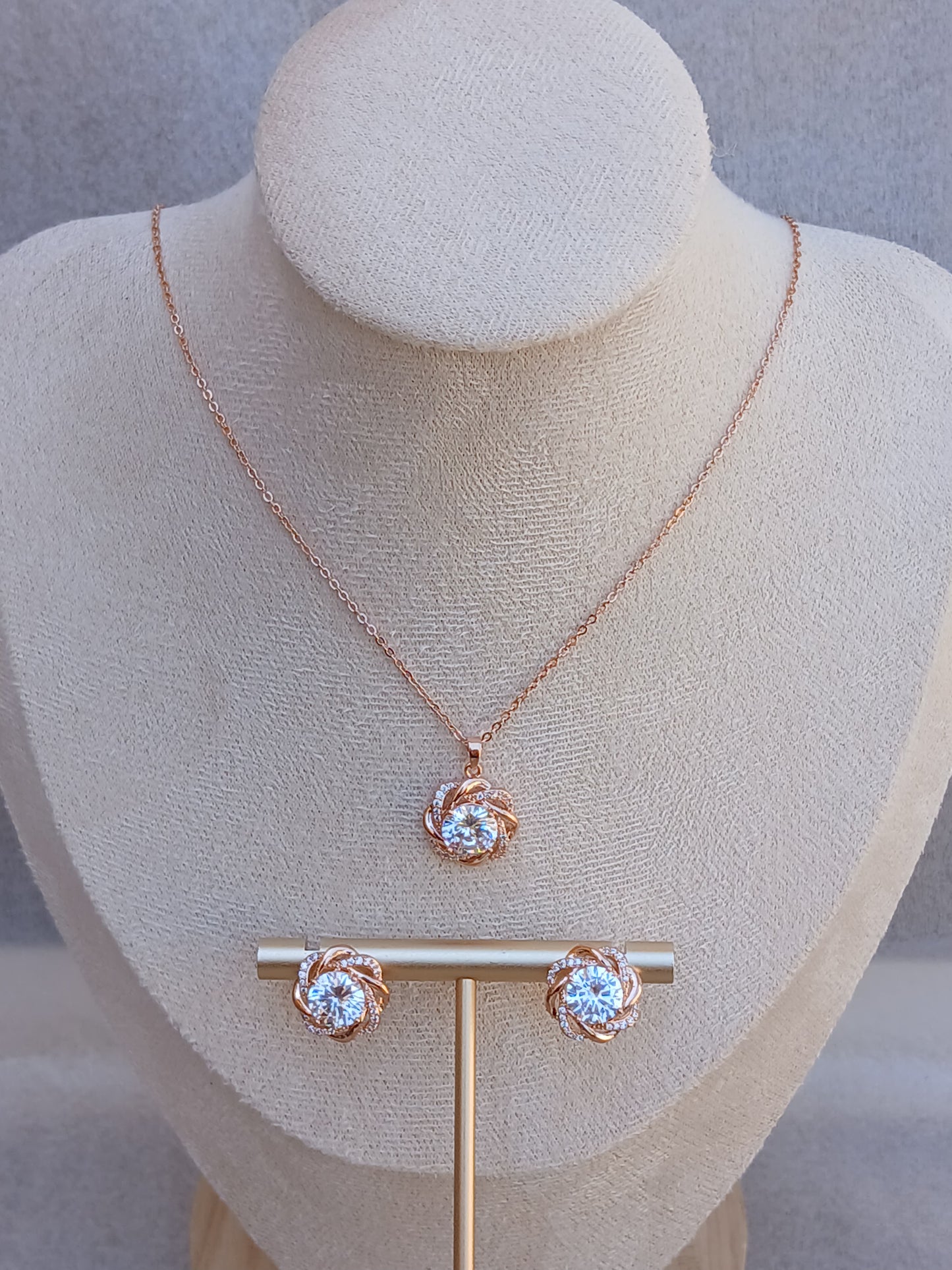 14K Rose Gold Plated CZ Solitaire Round Pendant Necklace Set