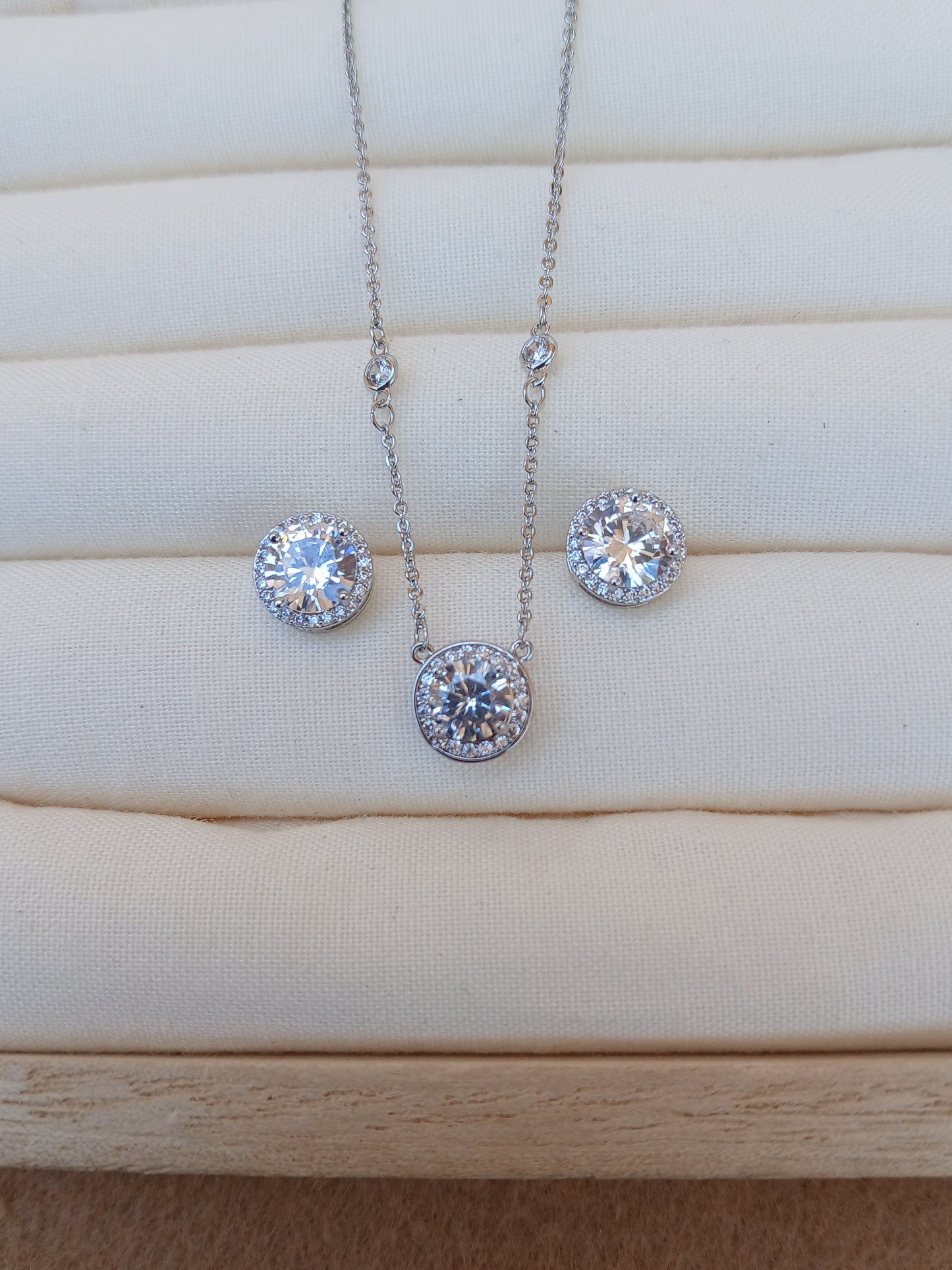 14K White gold platted Round CZ solitaire necklace set