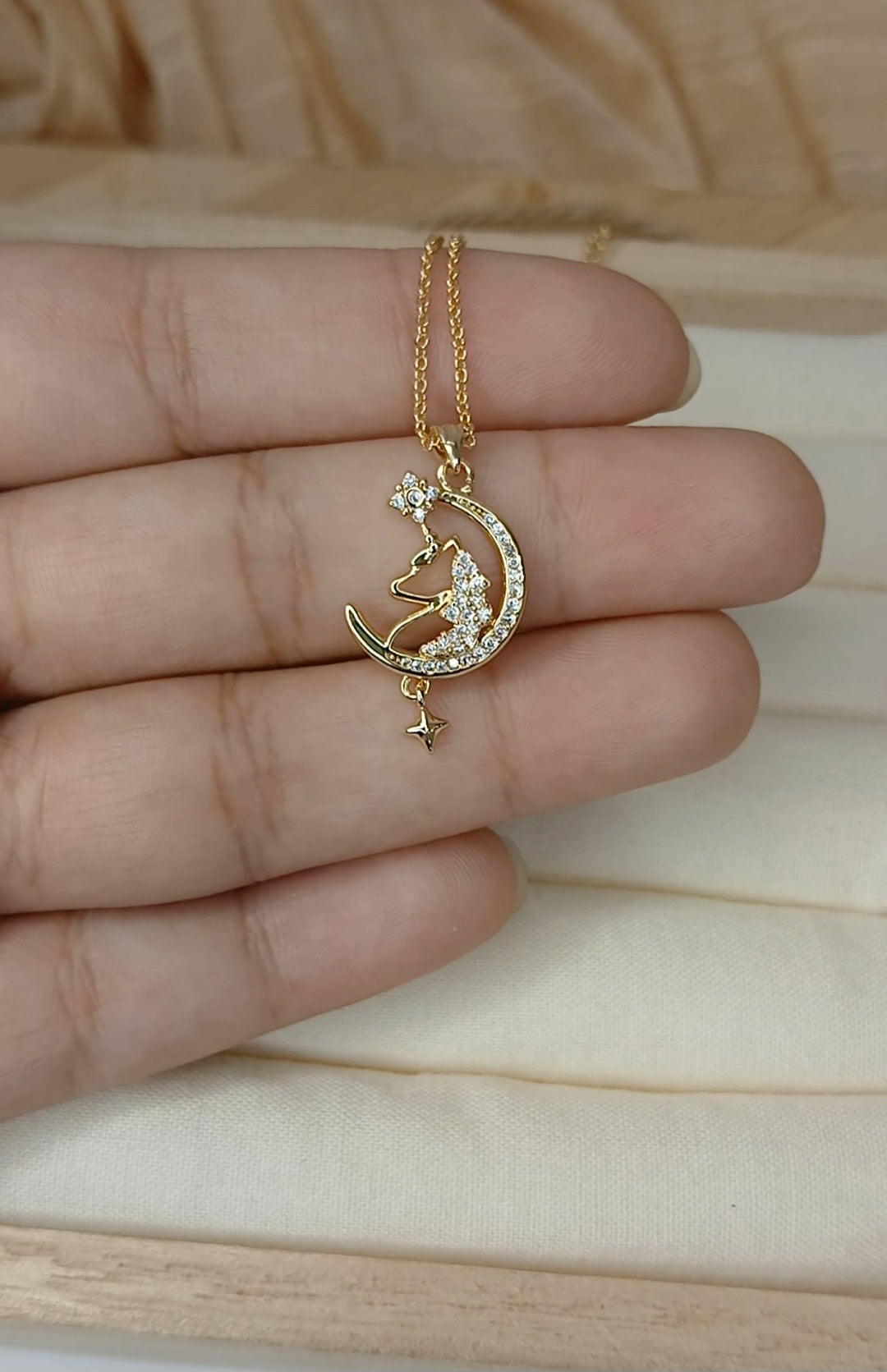 Moon Pendant | Gold