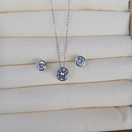 14k White Gold Plated CZ Solitaire Stone Necklace Set