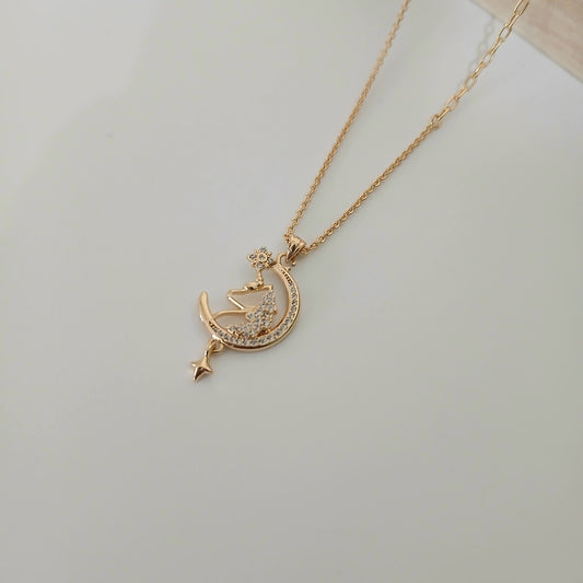 Moon Pendant | Gold