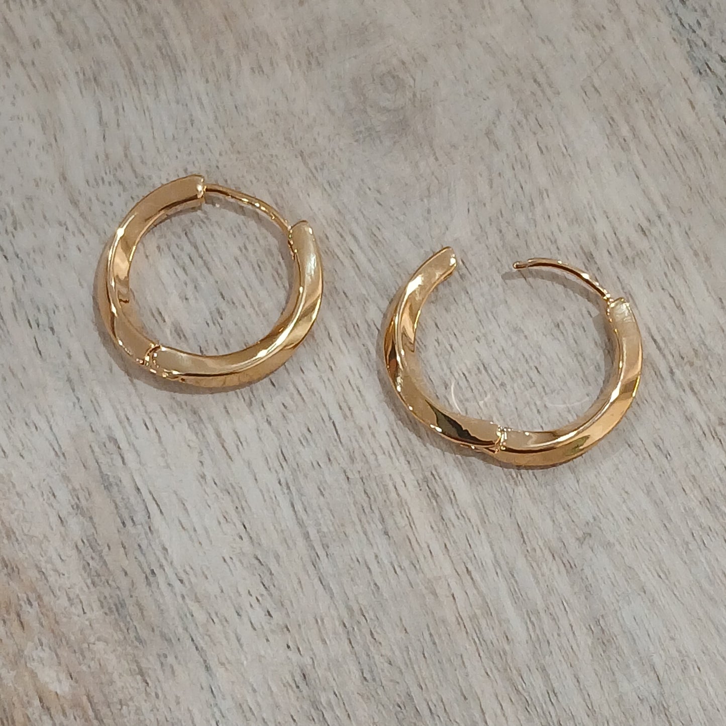 Twisted Hoop Earring