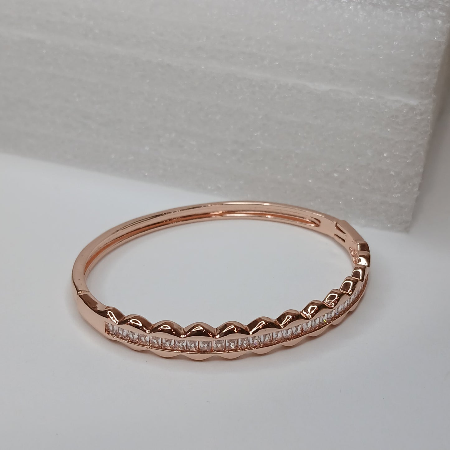 Zirconia Bangle Bracelete