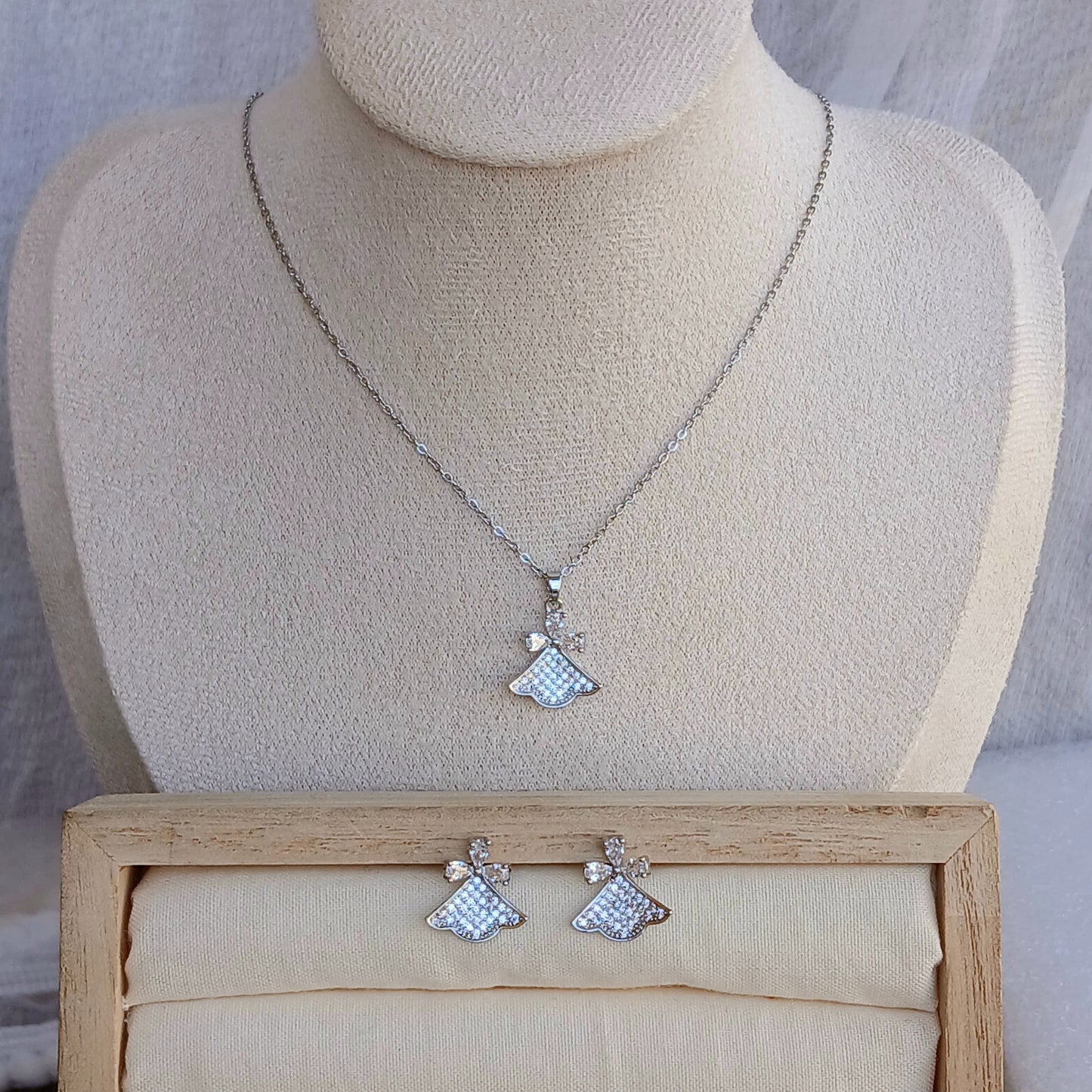 CZ Stone necklace set