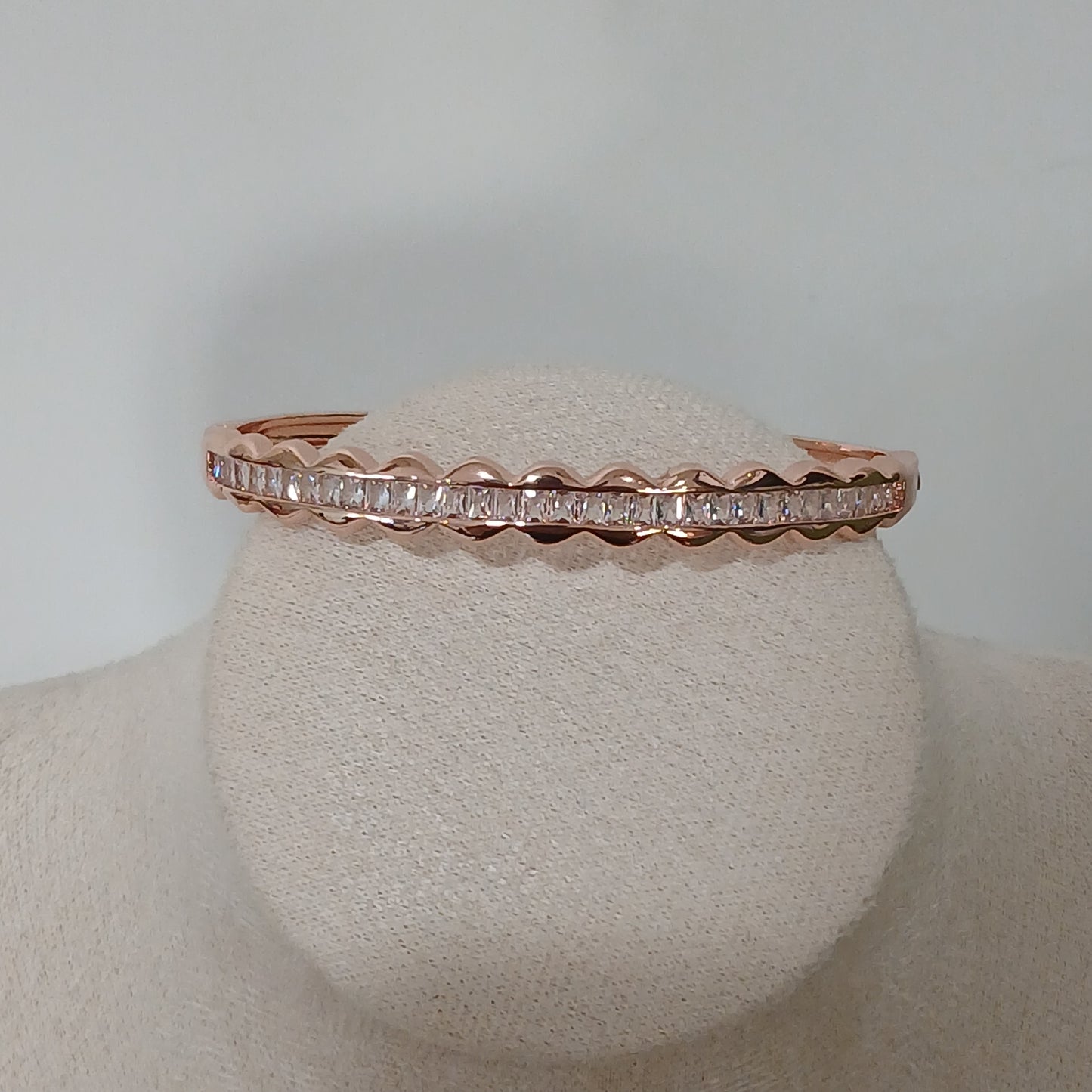 Zirconia Bangle Bracelete