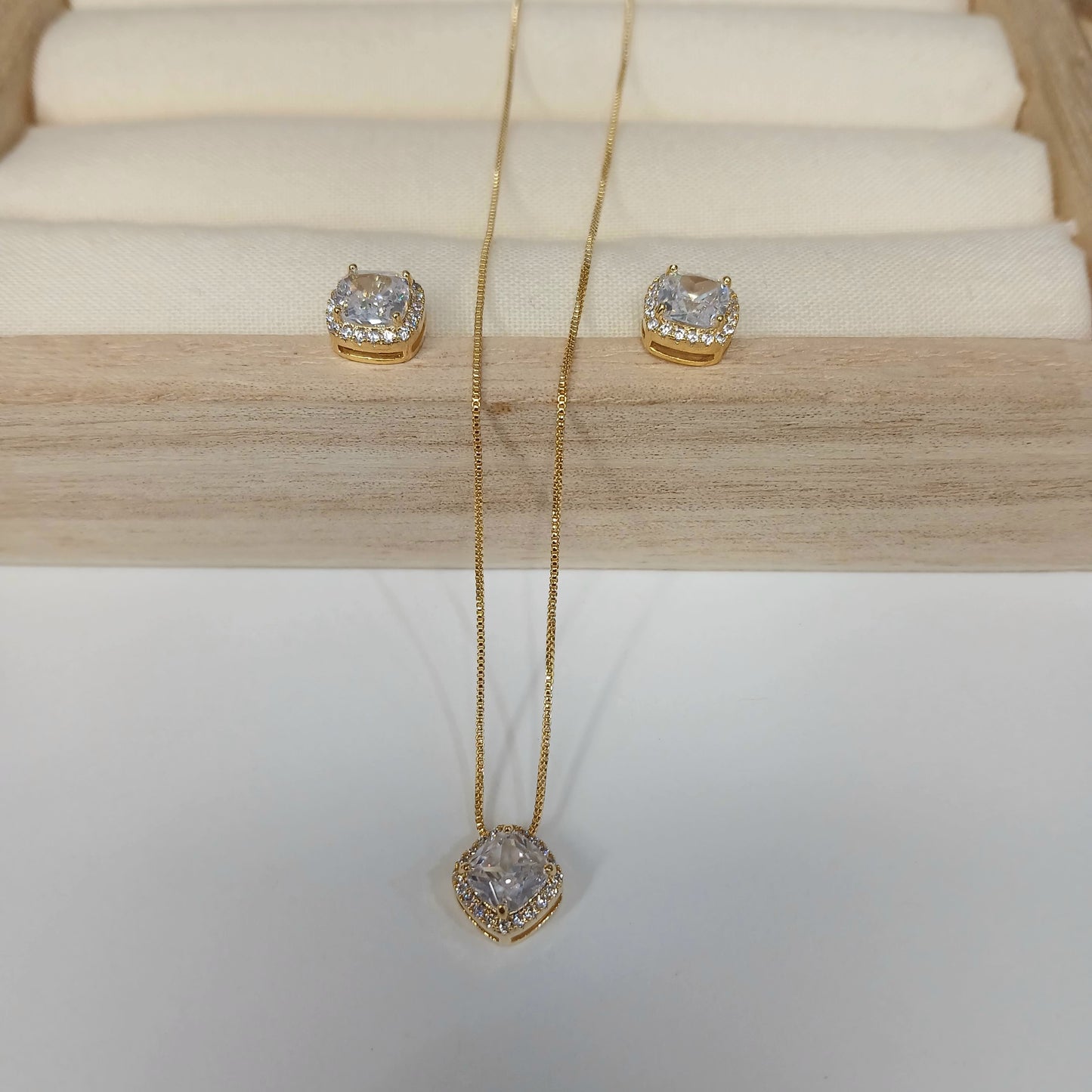 14k Gold Plated CZ Solitaire Pendant Necklace Set